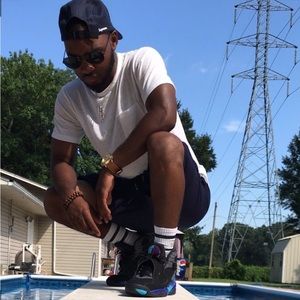 Meet your Posher, Chase